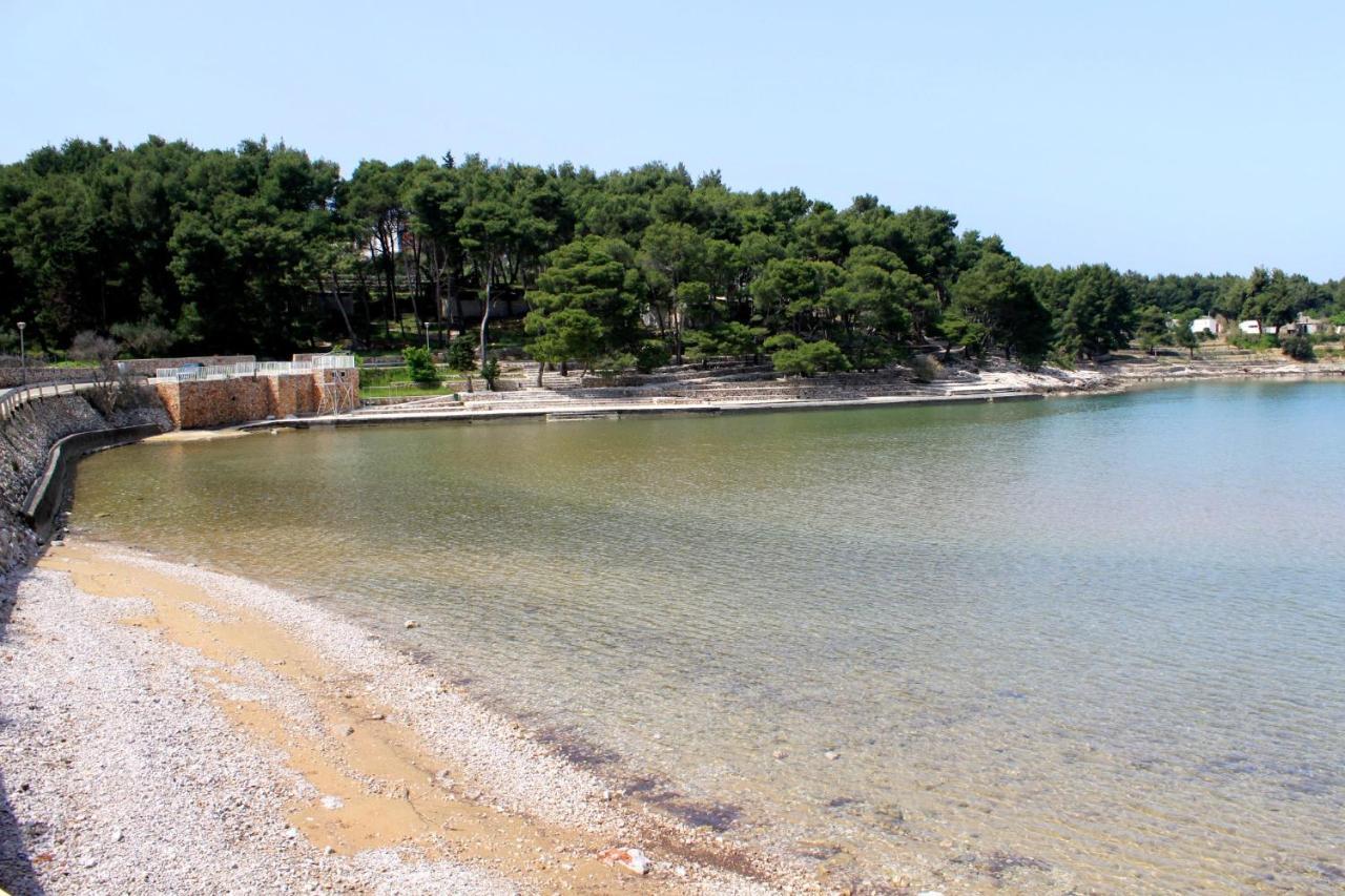Apartments With A Parking Space Jelsa, Hvar - 8713 Jelsa  Exterior photo