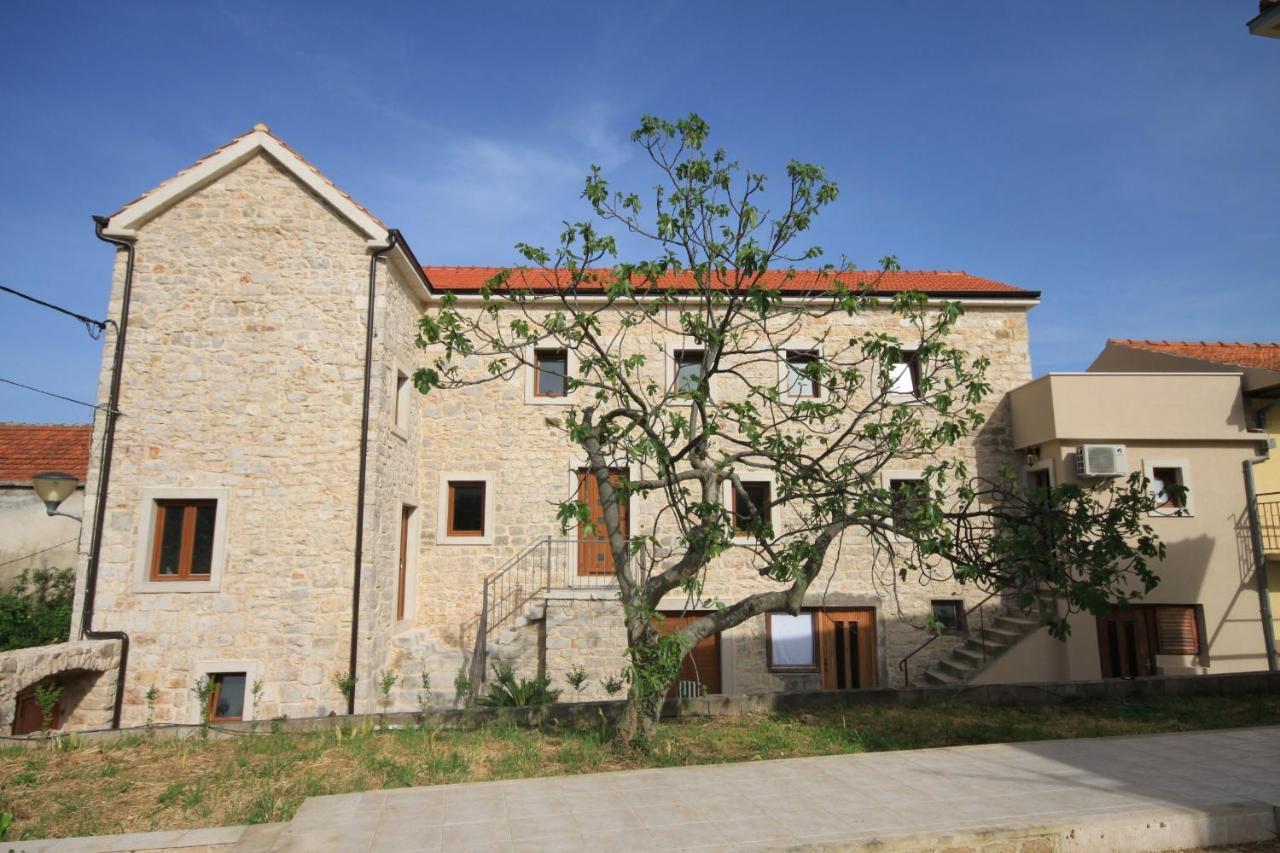 Apartments With A Parking Space Jelsa, Hvar - 8713 Jelsa  Exterior photo